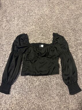 Divided Black Puff-Sleeve Crop Top